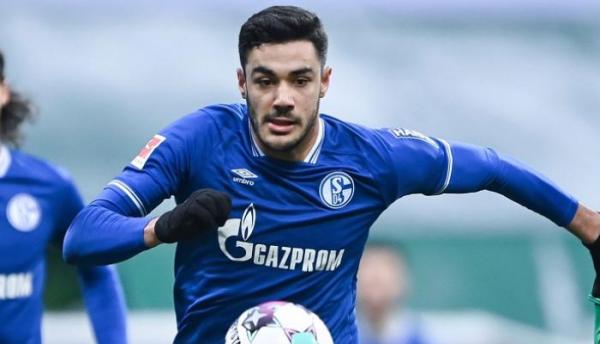 ليفربول يختار لاعب من "أسوأ دفاع في البوندسليجا" لحل مشكلته