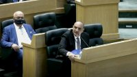 الخصاونة للدغمي: لا أتضايق من حديث أي نائب