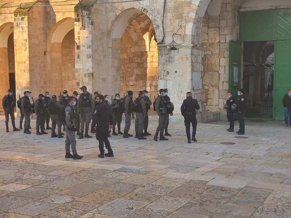 48 مستوطنًا يقتحمون الأقصى بحراسة مشددة