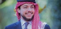 ولي العهد يوعز بعلاج الفنان الصقار