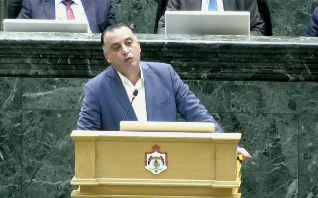 الظهراوي يطالب الوزراء بخلع الكمامة