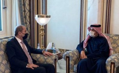 بحث توفير 20 ألف فرصة عمل للأردنيين في قطر
