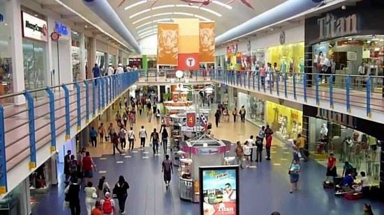 صناعة عمان: 30-40% من مبيعات التجار يوم الجمعة