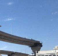 هل يتحول جسر المدينة الرياضية مكاناً للانتحار؟