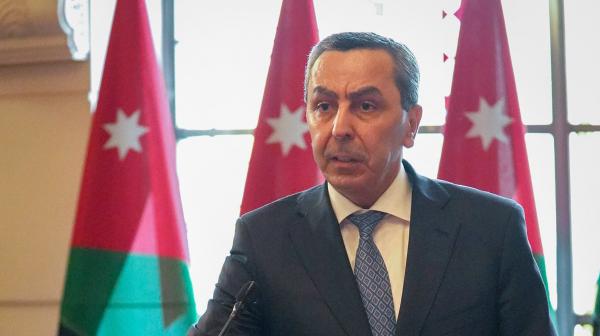 وزير التربية يشيد بإقبال المعلمين على تلقي لقاحات كورونا