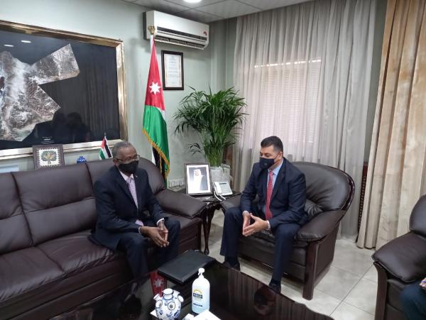 وزير الزراعة يستقبل القائم بأعمال السفارة السودانية