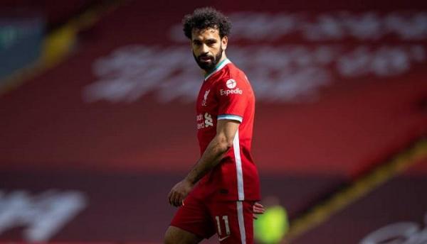 سان جيرمان يفضل محمد صلاح على ميسي ورونالدو