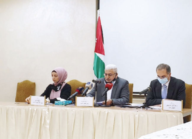 “حقوق الإنسان”: الدستور يخلو من الضوابط الضامنة للحريات العامة في حالات الطوارئ
