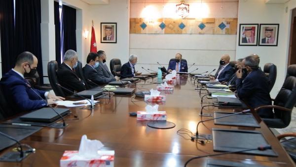 دودين: دعم الصحف الورقية بشكل مستدام أولوية