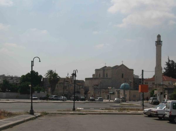 إحباط محاولة لإحراق المسجد الكبير في اللد