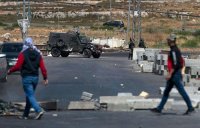 اصابات خلال قمع الاحتلال مسيرة فلسطينية شمال البيرة