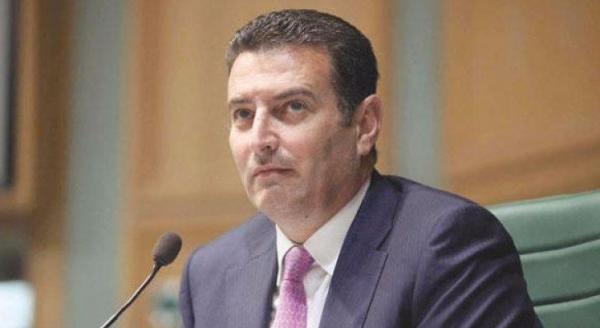الصفدي يمنع نائب محافظ البنك المركزي من الحديث