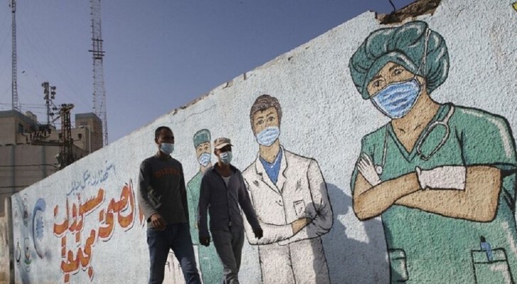 تحذيرات من انتشار وباء كورونا في غزة بعد توقف الفحوصات بسبب العدوان