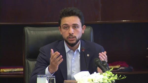 دراسة عن دور مبادرات ولي العهد في تمكين الشباب من صنع القرار