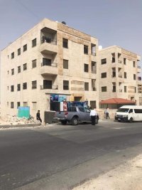 إخلاء سكان عمارتين في طبربور لوجود تشققات