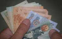“العاملين في الخدمات العامة والمهن الحرة” تشدد على الالتزام بقرار “الحد الأدنى للأجور”