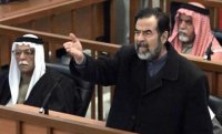 شاهد .. رغد صدام حسين تنشر رسالة لوالدها من المحكمة
