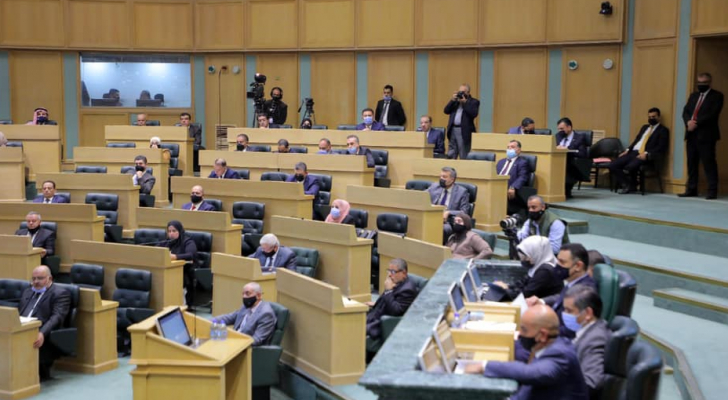 نواب يطالبون الحكومة بإصدار عفو عام: سيعيد الروح لعائلات الموقوفين (وثيقة)