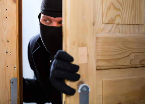 رفع عقوبة شخص كرَّر السَّرقة إلى 6 سنوات