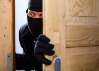 رفع عقوبة شخص كرَّر السَّرقة إلى 6 سنوات