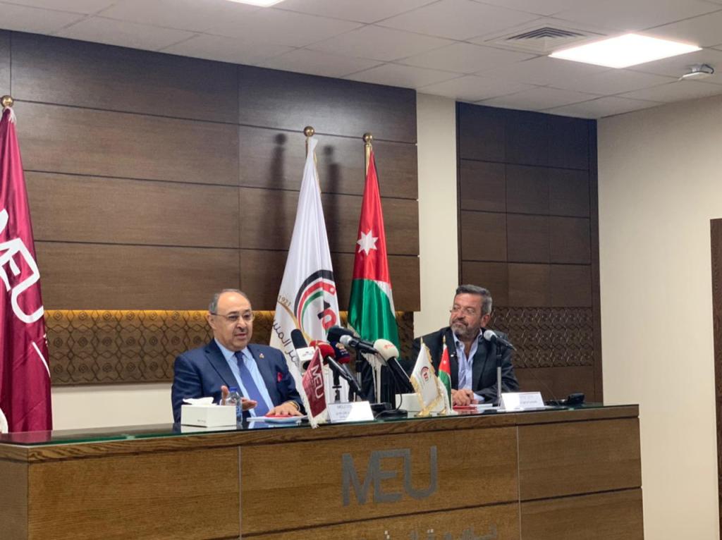 الحكومة تتحدث عن حاجة لتنظيم محتوى “السوشال ميديا”
