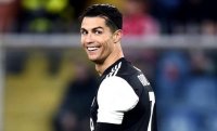 جورجينا تكشف اسم النادي الذي سيلعب له رونالدو