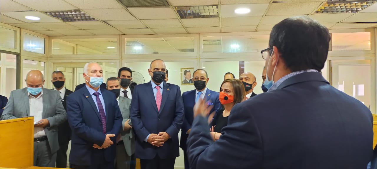 الخصاونة يؤكد أهمية دور الصحافة الورقية ودعمها (صور)