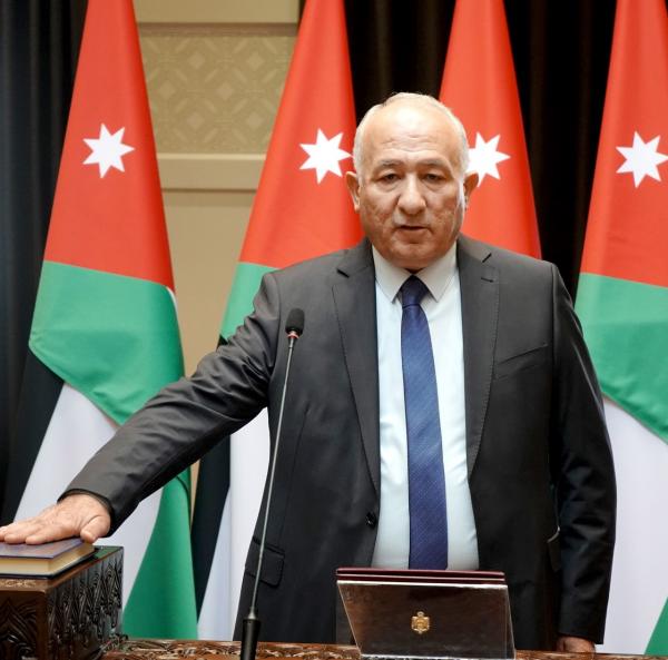 رئيس النيابة العامة يلتقي مدير عام الضريبة والنائب العام الضريبي