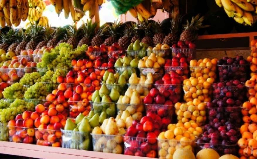 الزراعة في غزة تقرر وقف استيراد الفواكه من من أراضي الداخل المحتل