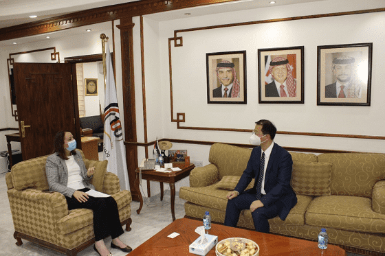 السفير الصيني: مستعدون لتقديم الدعم للكوادر الأردنية