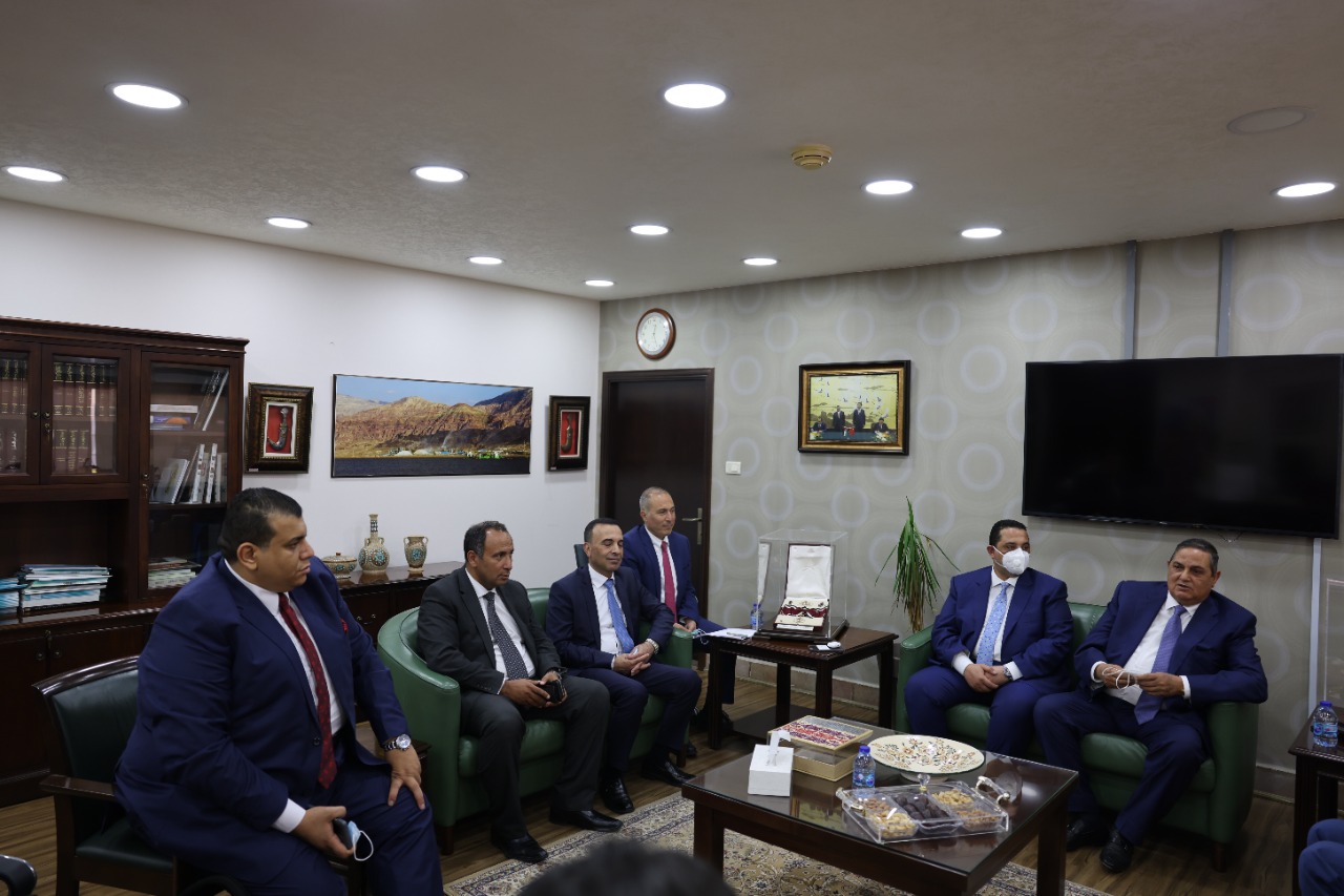 "البوتاس العربية" توافق على مضاعفة صادراتها لمجموعة إيفرجرو المصرية (صور)