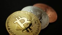 البيتكوين تهبط مجددا