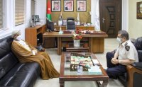 مدير الجمارك يستقبل السفير العماني