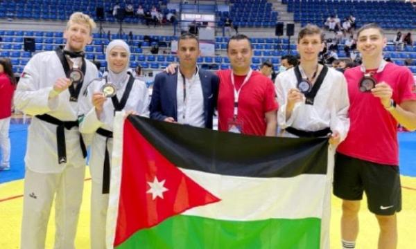 لاعبو تايكواندو عمان الأهلية يحصدون 3 ميداليات ملونة في البطولة الآسيوية