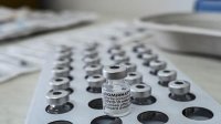 936 ألفاً تلقوا جرعتي اللقاح