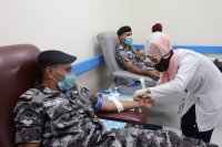 درك مؤاب ينفذ حملة للتبرع بالدم، لصالح مستشفى غور الصافي (صور)