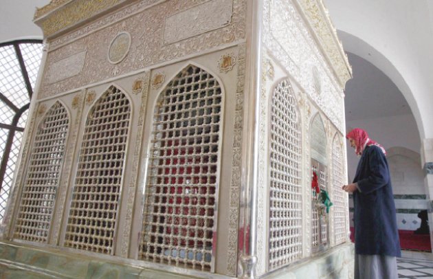 الخلايلة: نعمل على تطوير خدمات أضرحة الصحابة والمقامات