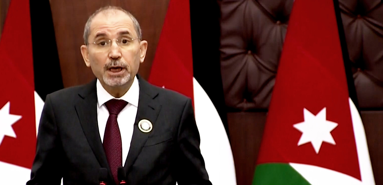 مؤتمر القمة: الوقوف ضد التحديات واستثمار الفرص الاقتصادية والسياسية