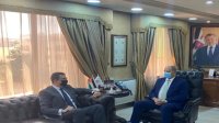 وزير العمل يبحث مع السفير المصري ملف العمالة في الأردن