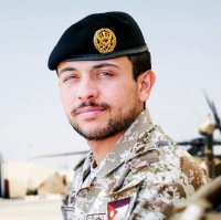 رئيس الوزراء يهنئ ولي العهد بعيد ميلاده