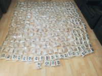 نشامى مكافحة المخدرات يضبطون 300 الف حبة مخدرة بحوزة شخصين اثناء نقلها عبر احدى الطرق الوعرة