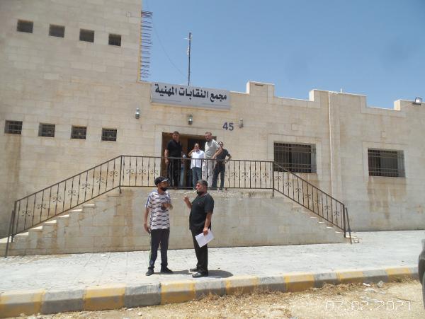 مأدبا .. نقل مركز تطعيم كورونا الرئيس إلى مجمع النقابات