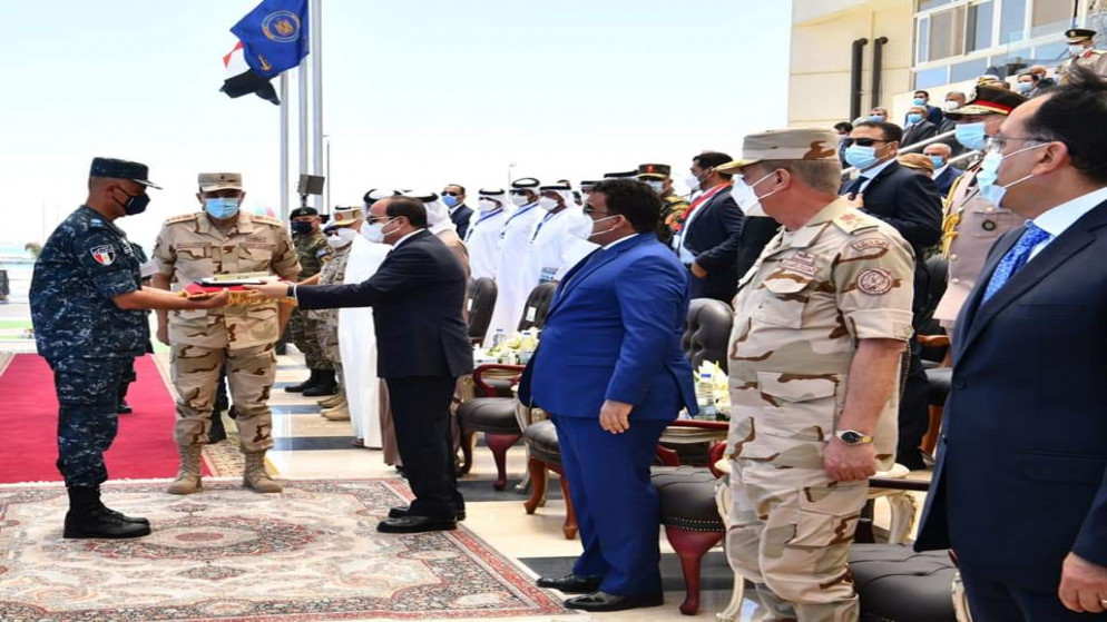 السفير الأردني في مصر يشارك بافتتاح قاعدة 3 يوليو بالقاهرة