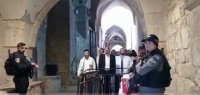 مستوطنون يقتحمون ساحات "الأقصى" بحراسة شرطة الاحتلال- فيديو