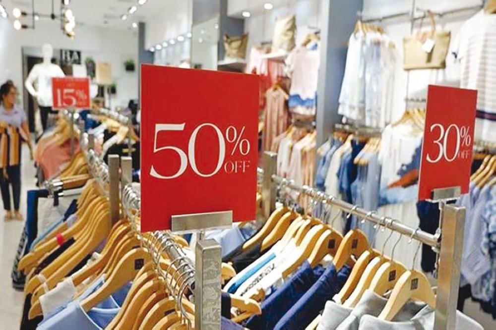 القواسمي: أسعار الملابس أقل من معدلاتها.. والتجار مستعدون للعيد