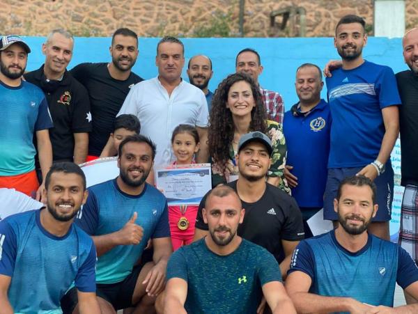 الخلايلة يرعى ختام الدورة التدريبية للسباحة