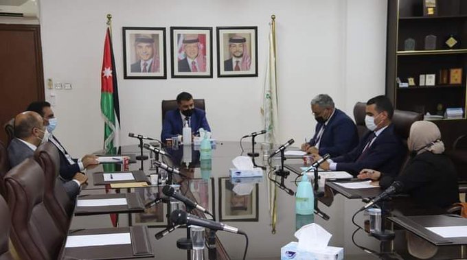 الحنيفات يلتقي رؤساء لجان بلديات محافظة جرش