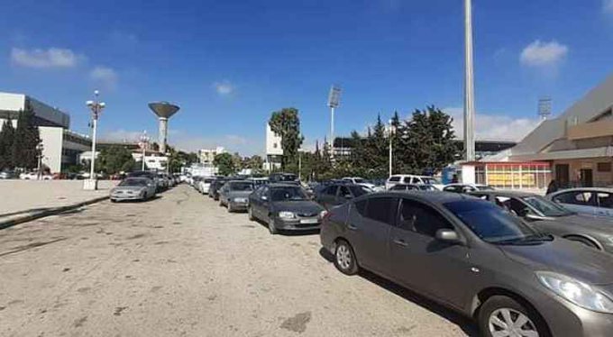 مجددا.. "فايزر" يتسبب بأزمات خانقة و ازدحام شديد في شوارع إربد - صور