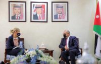 العودات يلتقي سفيرتي أسبانيا والسويد