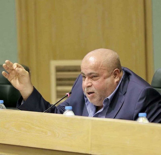 عطية يسأل وزير التربية …والوزير يرد